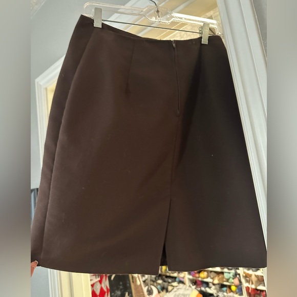 Great chocolate suit skirt - Picture 3 of 3